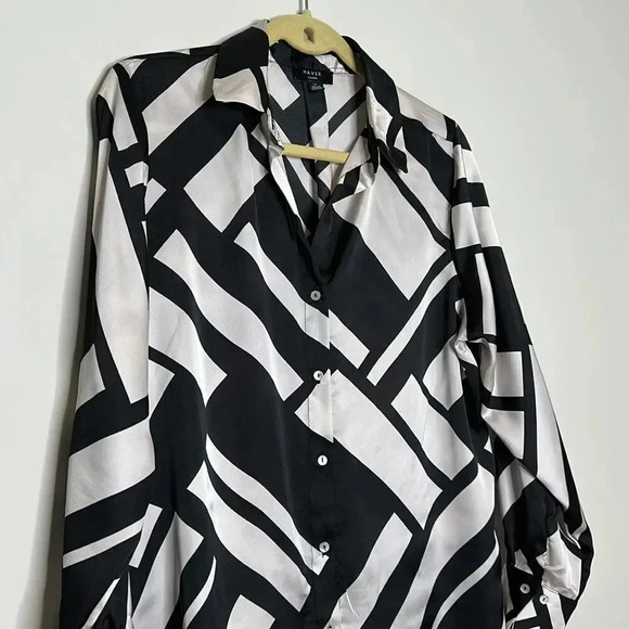 Haver Black & White long sleeve button down top - Picture 5 of 7